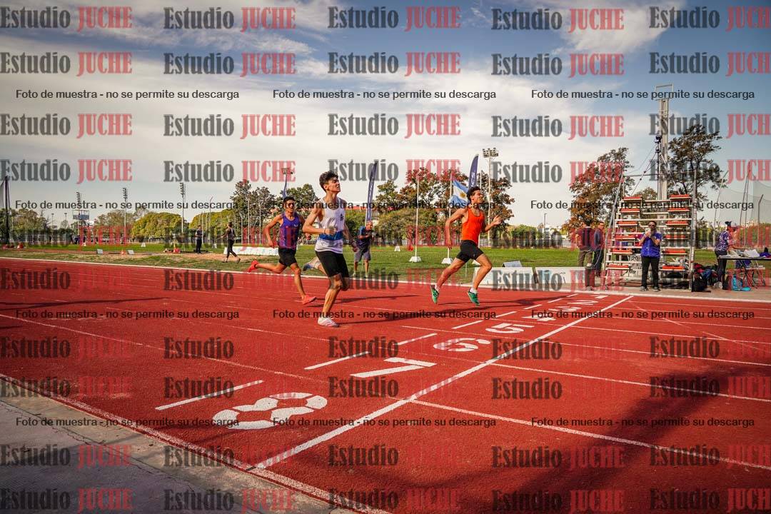 Fotos de los 400 m llanos de varones
