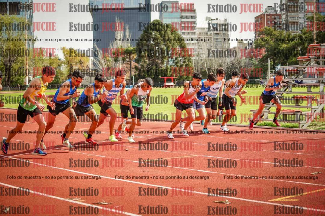 Fotos de los 3000 m llanos de varones