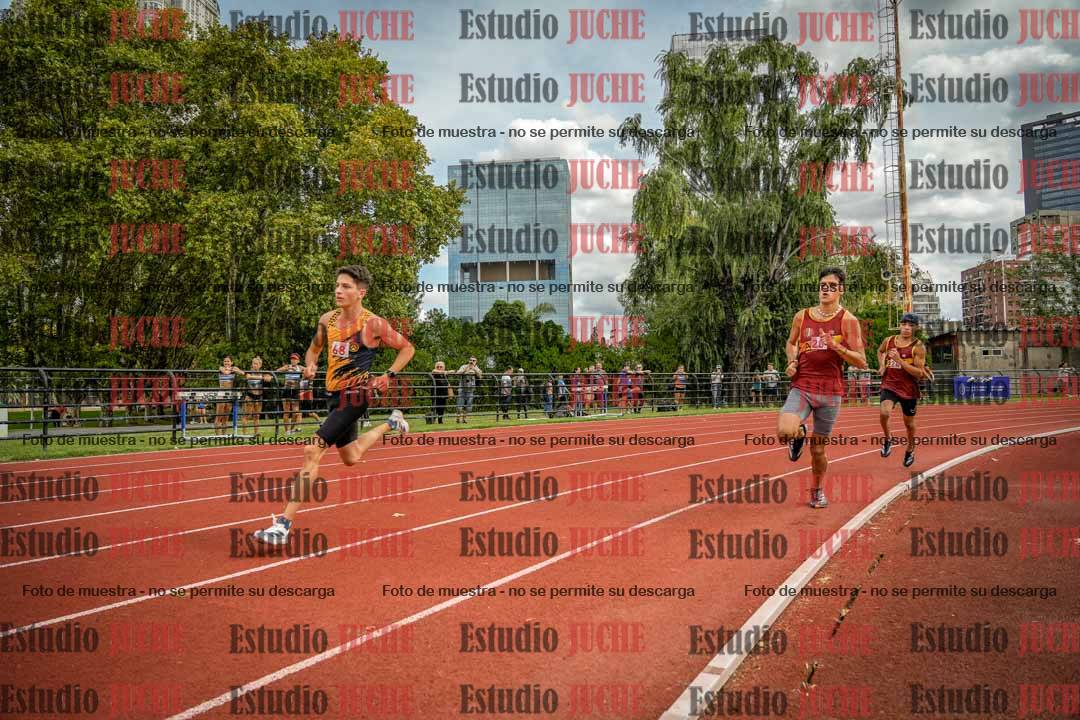 Fotos de los 800 m de varones
