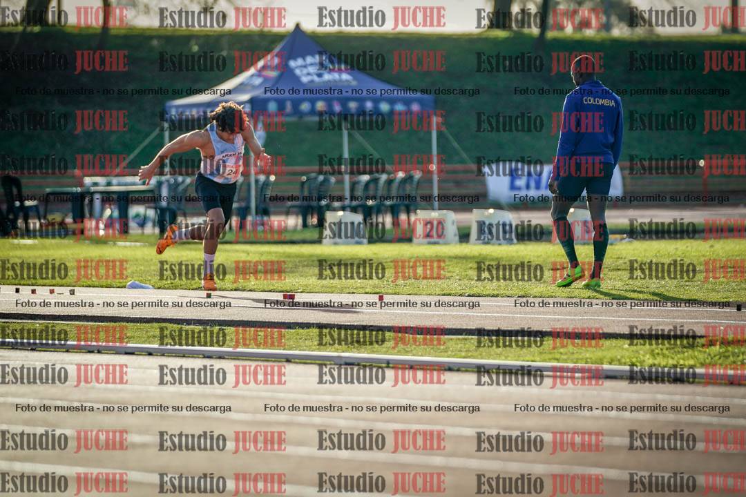 Fotos del salto en largo de varones - FINAL