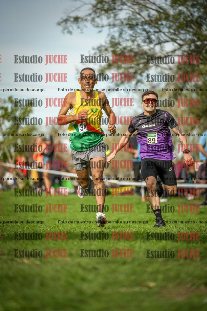 Fotos de la llegada del cross de 8000 m