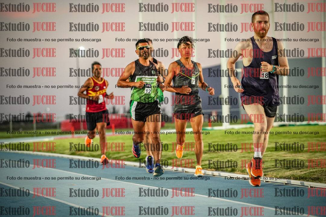 Fotos de los 3000 m llanos de varones