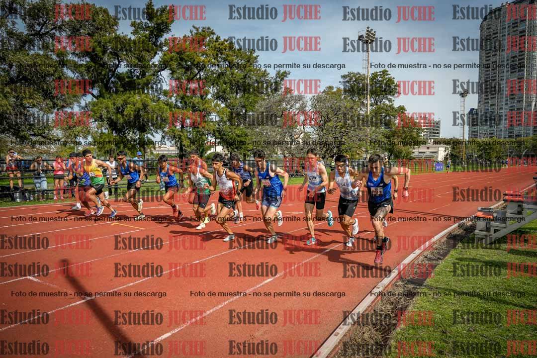 Fotos de los 3000 m llanos de varones