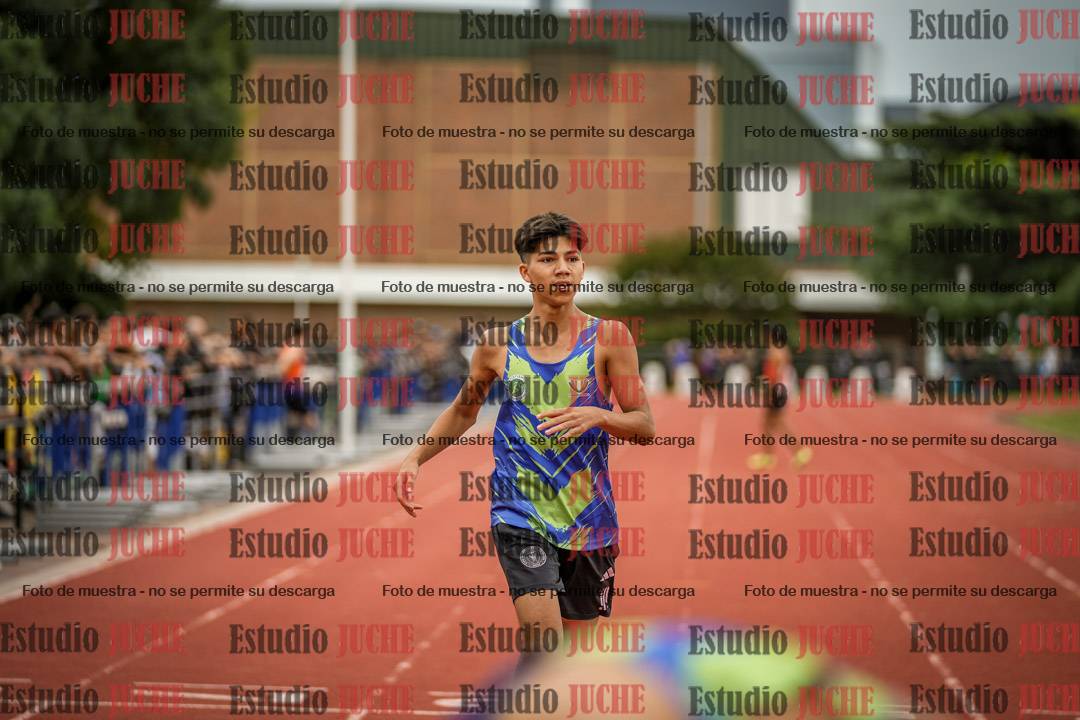 Fotos de los 400 m llanos de varones