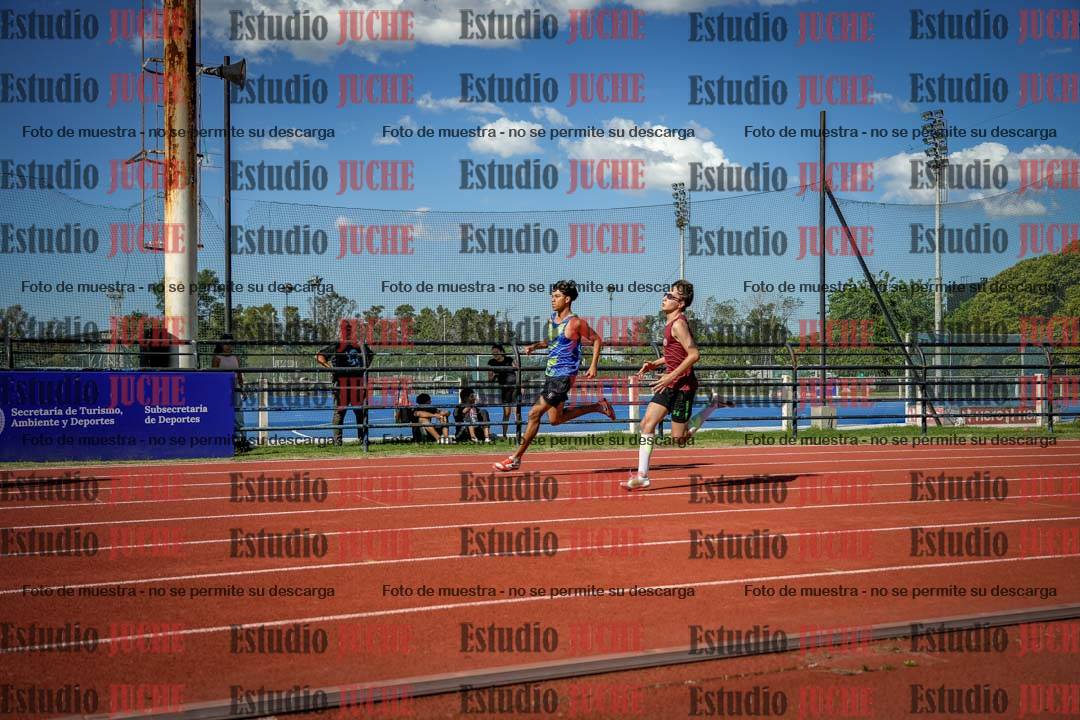 Fotos de los 200 m llanos de varones