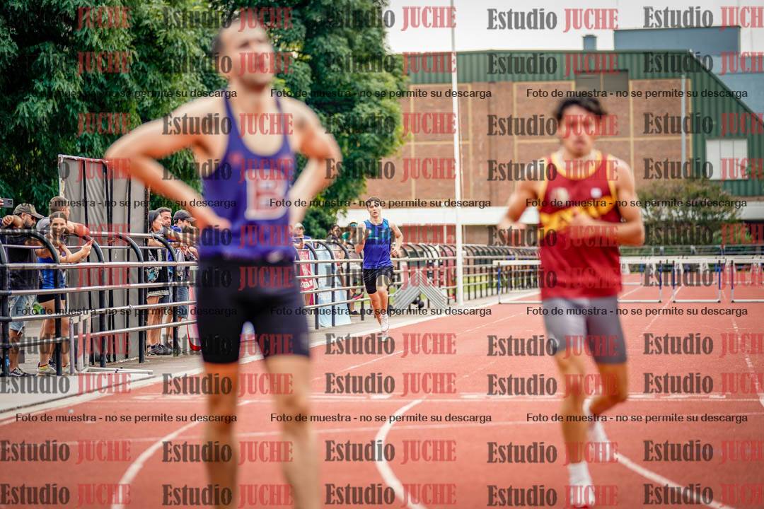 Fotos de los 400 m con vallas de varones