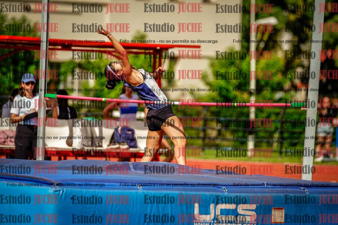 Fotos del salto en alto de mujeres