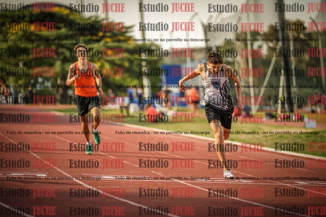 Fotos de los 400 m llanos de varones