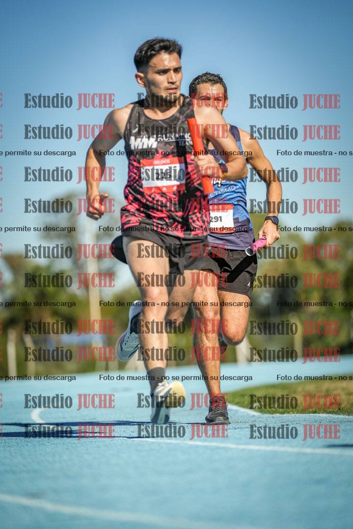 Fotos durante los relevos