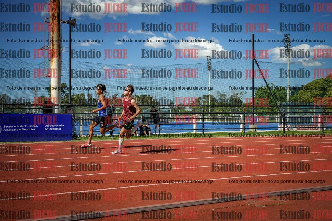Fotos de los 200 m llanos de varones
