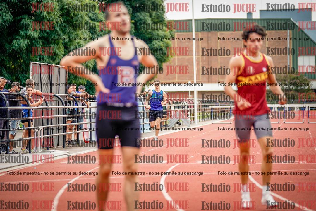 Fotos de los 400 m con vallas de varones