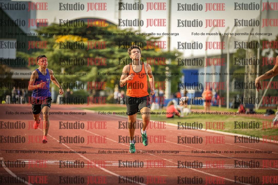 Fotos de los 400 m llanos de varones