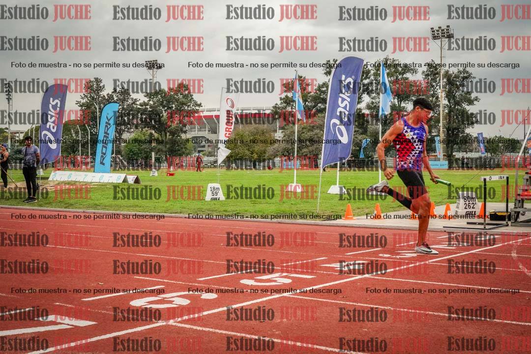 Fotos de las Postas 4x100 m de varones