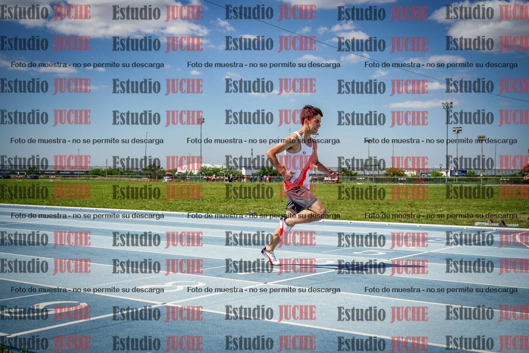 Fotos de los 400 m llanos de varones