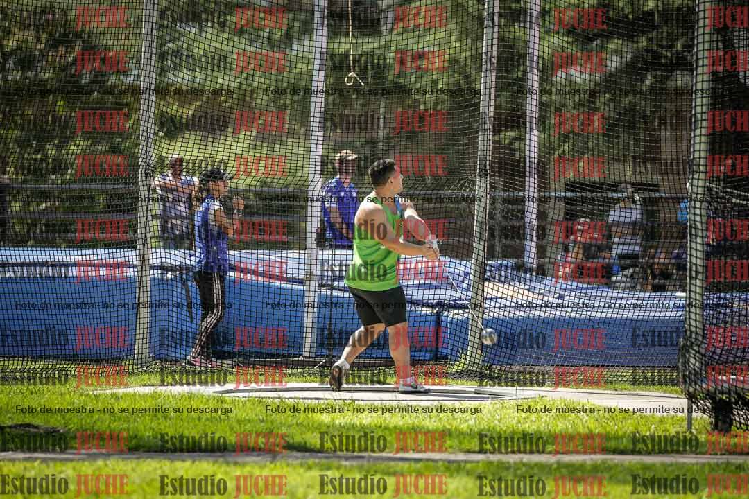 Fotos del lanzamiento de martillo de varones
