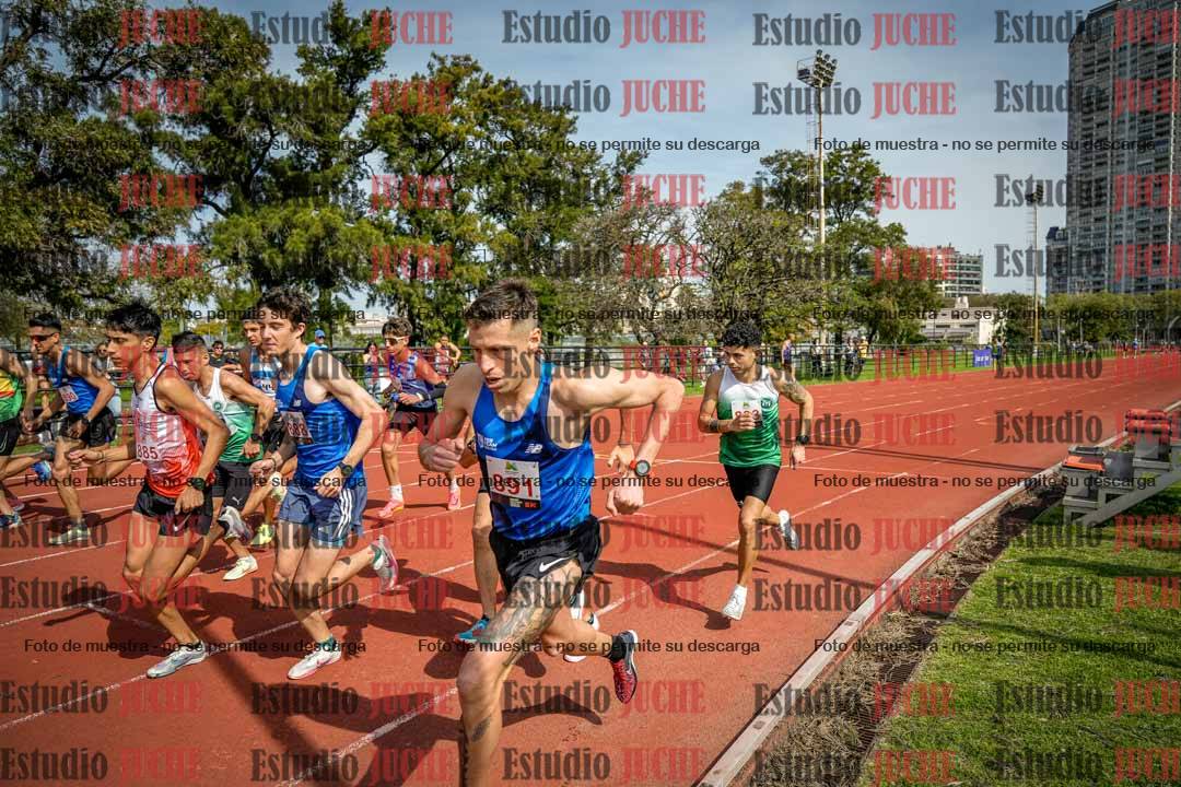 Fotos de los 3000 m llanos de varones