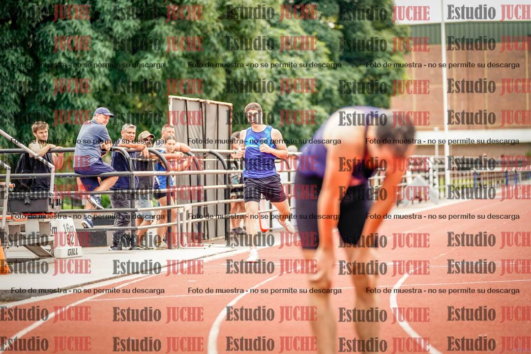 Fotos de los 400 m con vallas de varones
