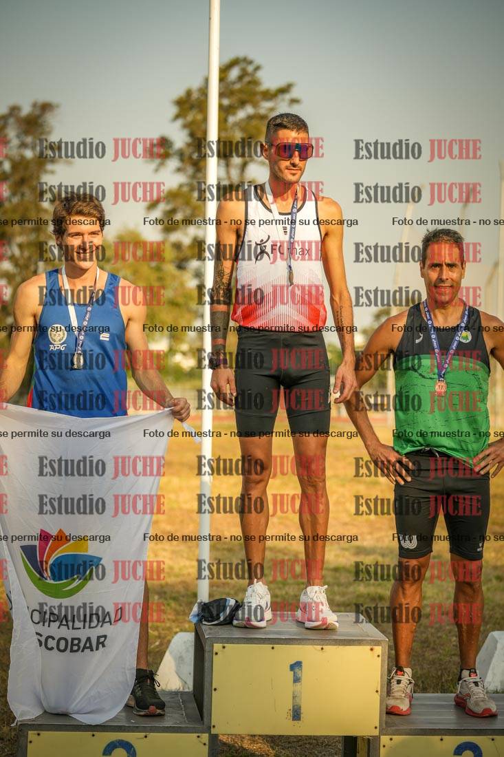 Fotos de algunos podios y extras del torneo