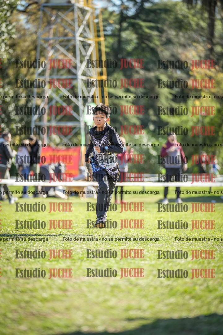 Fotos de la llegada del cross de 1000 m
