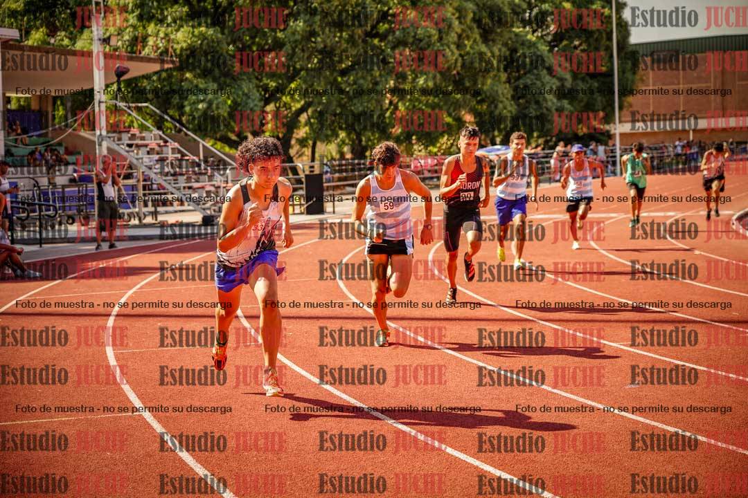 Fotos de los 800 m llanos de varones