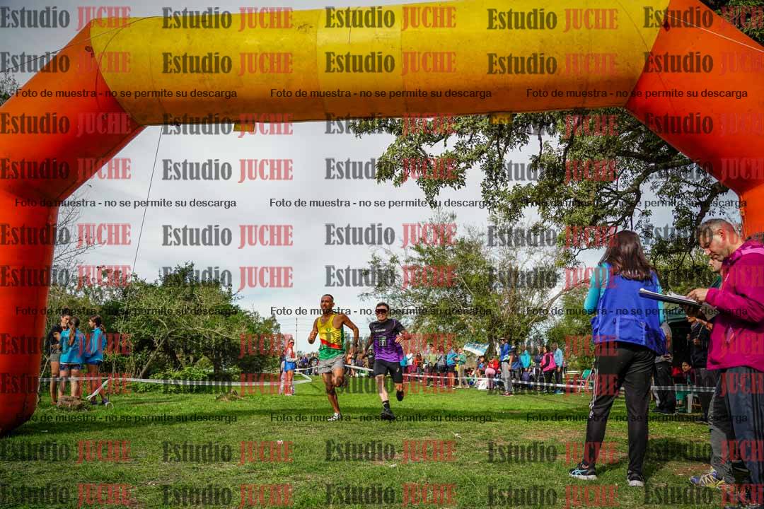 Fotos de la llegada del cross de 8000 m