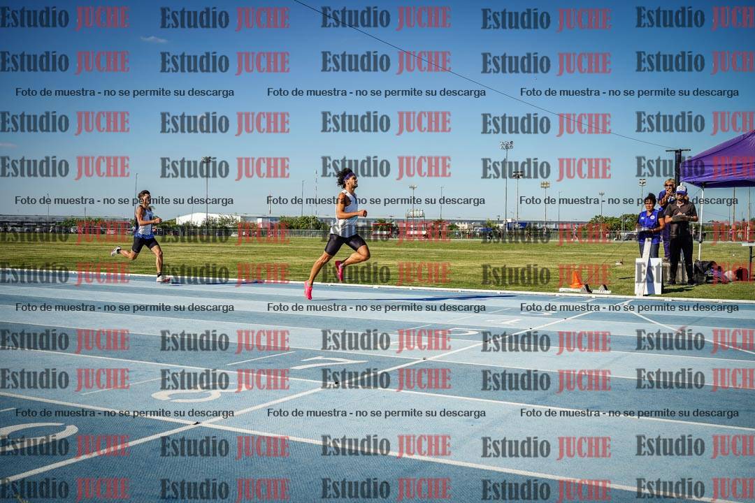 Fotos de los 400 m llanos de varones