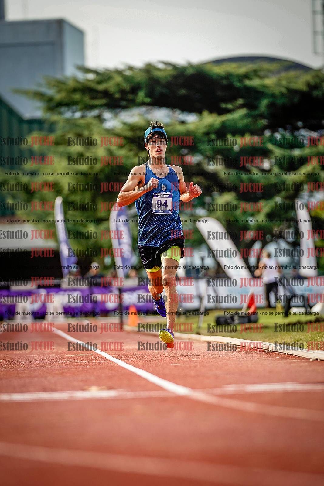 Fotos de los 3000 m con obstáculos de varones