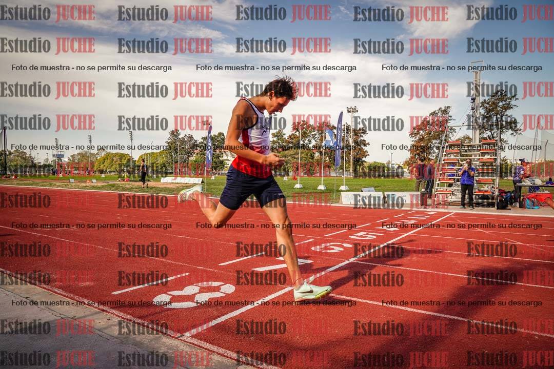 Fotos de los 400 m llanos de varones