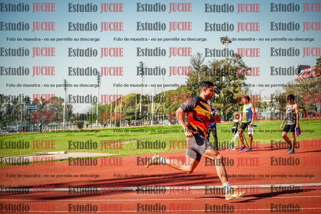 Fotos de los 400 m llanos de varones