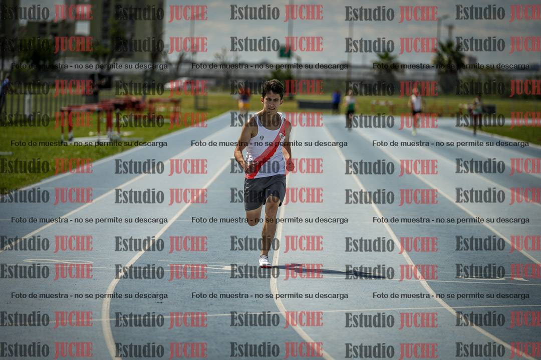 Fotos de los 400 m llanos de varones