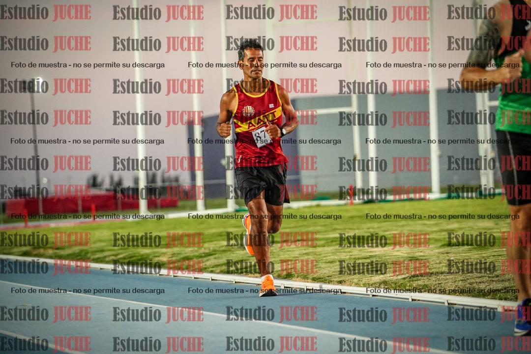 Fotos de los 3000 m llanos de varones