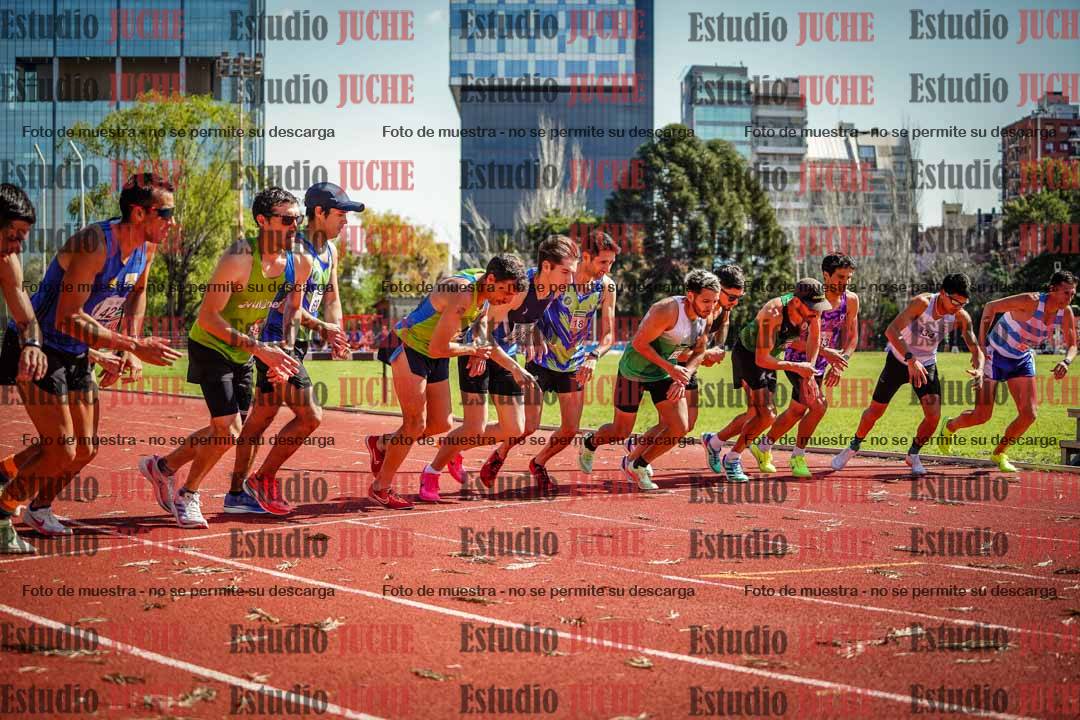Fotos de los 5000 m llanos de mujeres y varones