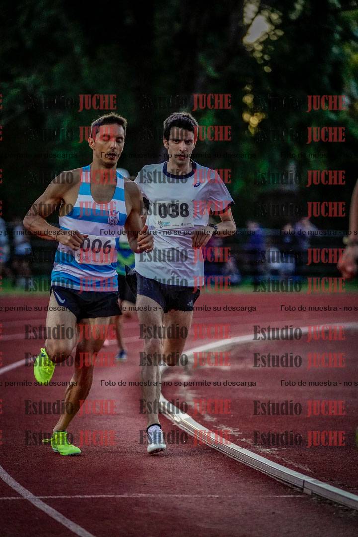 Fotos de los 1500 m llanos de varones