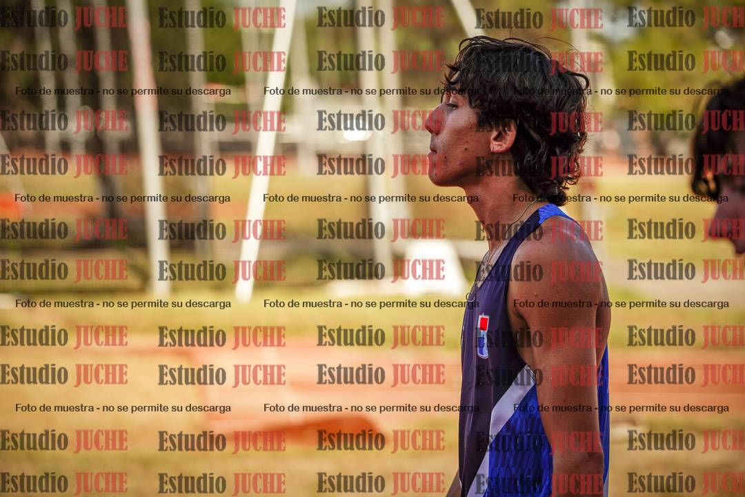 Fotos de los 100 m llanos de varones - FINAL U20