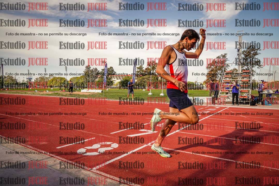 Fotos de los 400 m llanos de varones