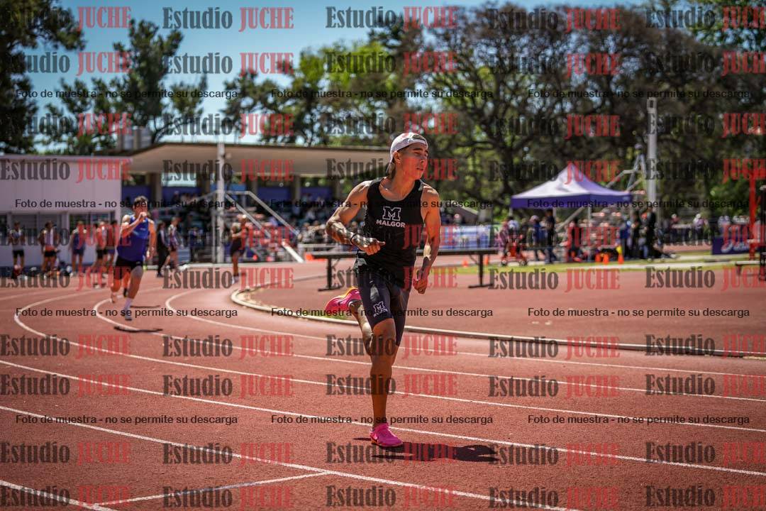 Fotos de los 400 m llanos de varones