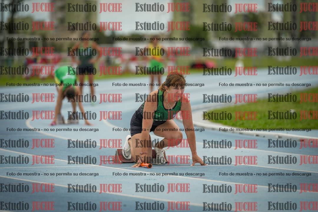 Fotos de las postas 4x200 m llanos de mujeres
