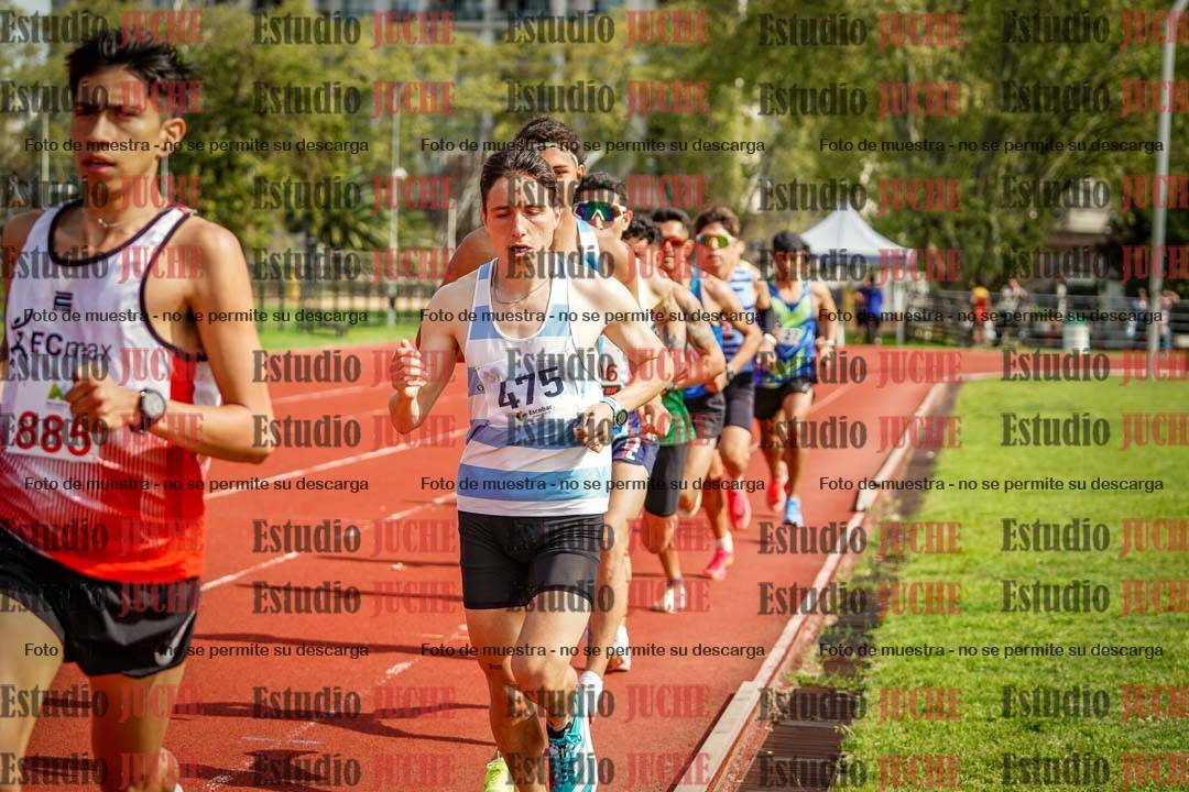 Fotos de los 3000 m llanos de varones