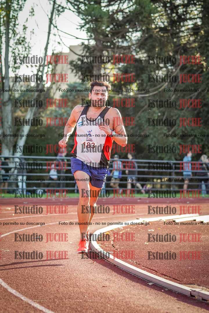 Fotos de los 3000 m llanos de varones