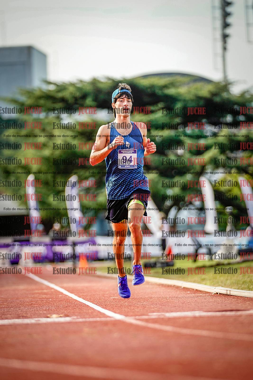 Fotos de los 3000 m con obstáculos de varones