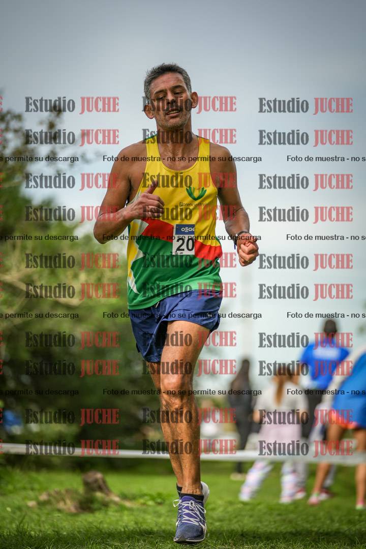 Fotos de la llegada del cross de 8000 m