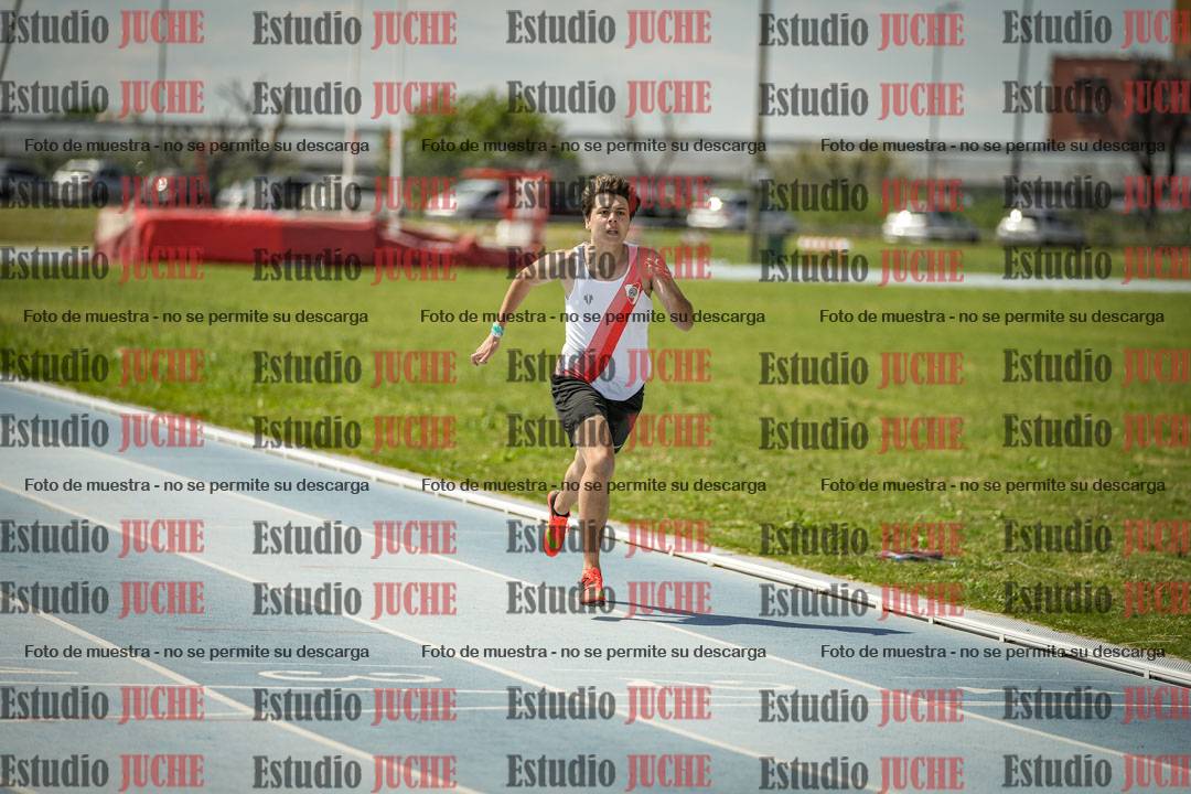 Fotos de los 400 m llanos de varones