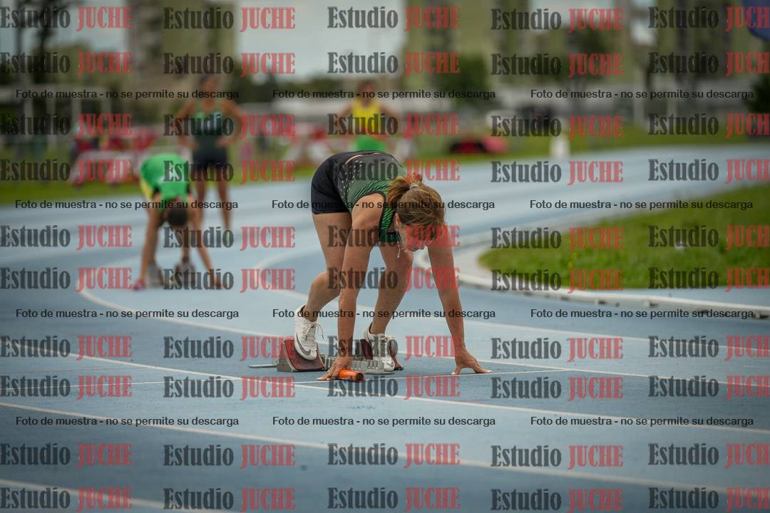 Fotos de las postas 4x200 m llanos de mujeres