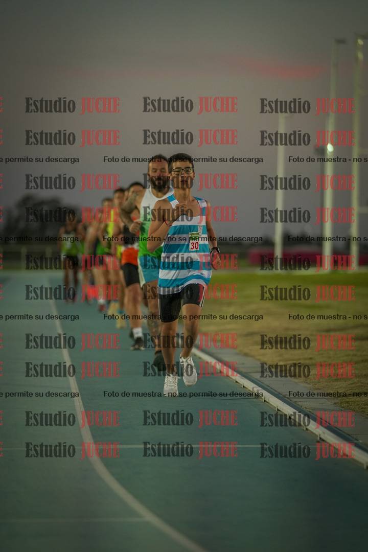 Fotos de los 3000 m llanos de varones