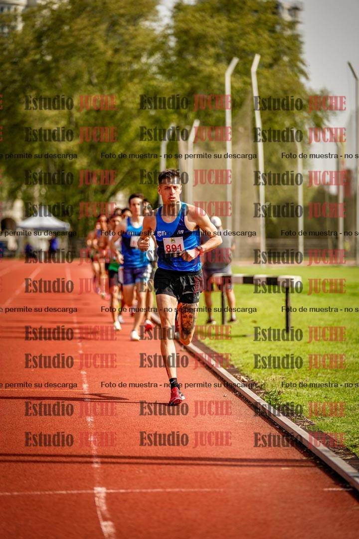 Fotos de los 3000 m llanos de varones