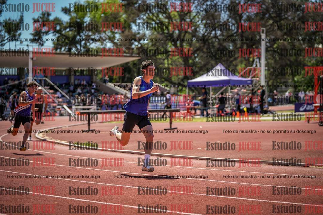 Fotos de los 400 m llanos de varones