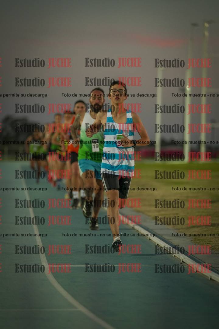 Fotos de los 3000 m llanos de varones
