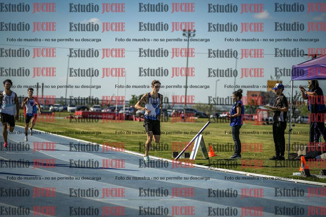 Fotos de los 400 m llanos de varones