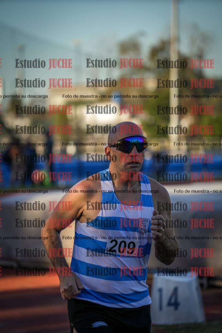 Fotos de los 3000 m llanos de varones