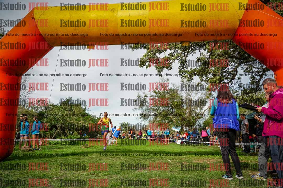 Fotos de la llegada del cross de 8000 m